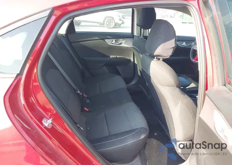 2024 Kia Forte Lxs z USA, uszkodzony, nr VIN 3KPF24AD0RE698420